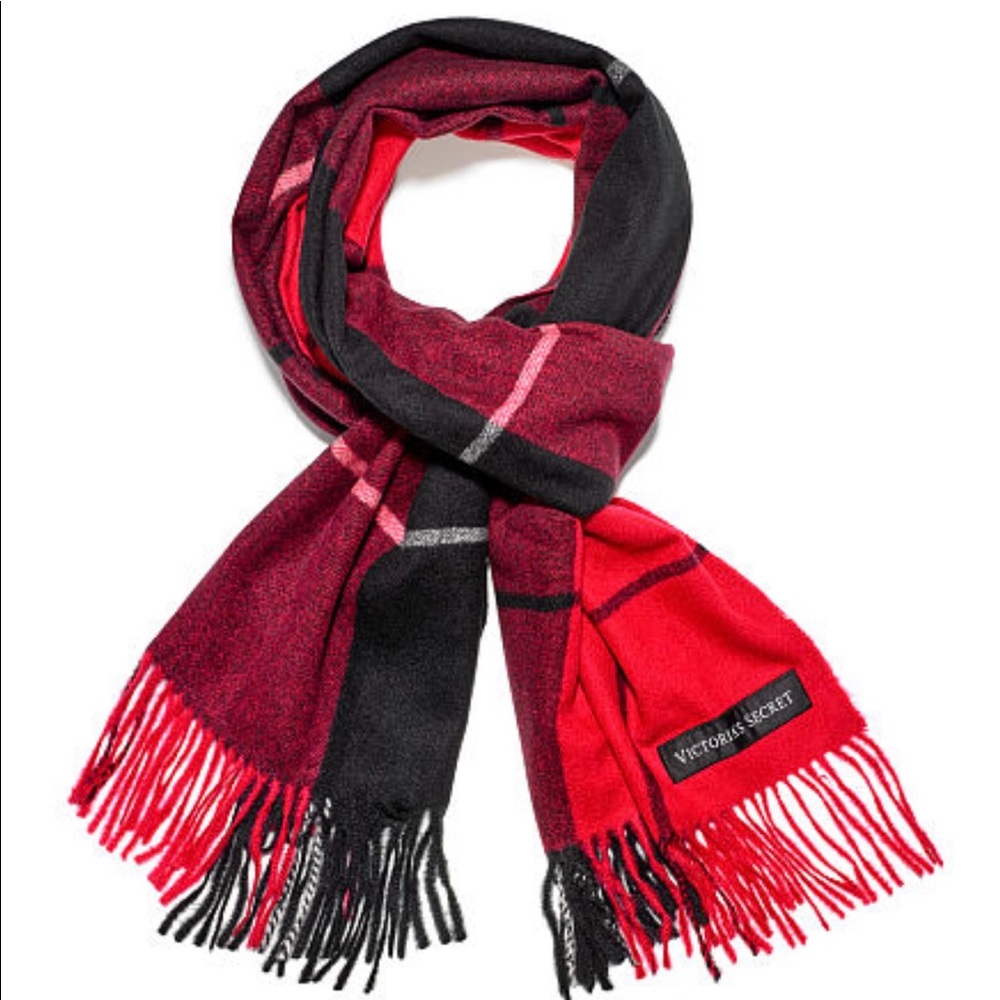 Victoria’s Secret Plush Scarf